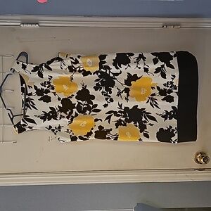 Sleeveless shift dress